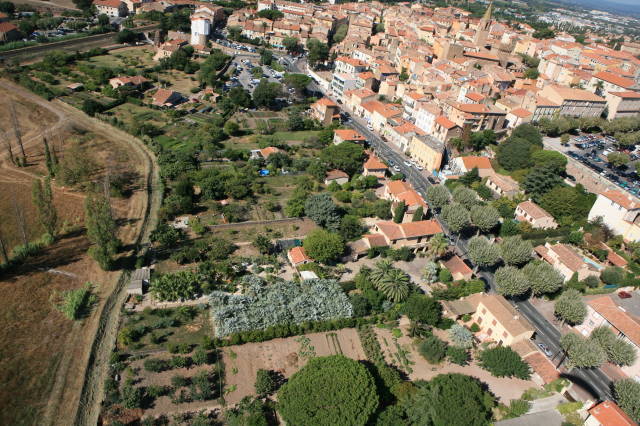 aerienne frejus 019.JPG