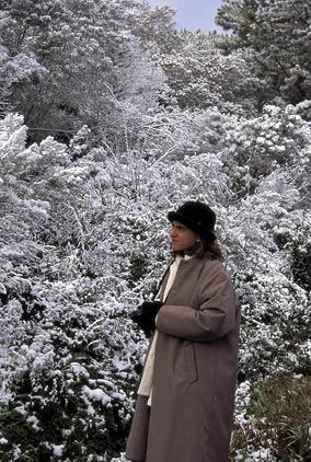 Belle Bresilienne dans la neige de Santa Catarina ,mais oÃ¹ sont les Syagrus ?