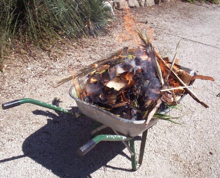 Au feu ! Plusieurs brouettes y sont passé.