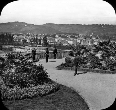 Square Saint Martin vers 1879.JPG