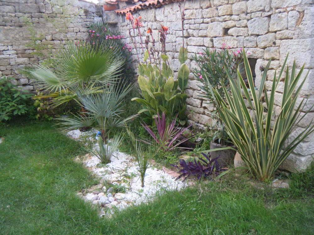 Août 2014