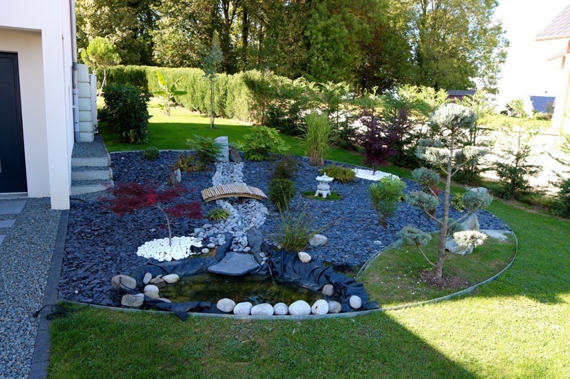 Jardin zen en construction<br />Côté nord