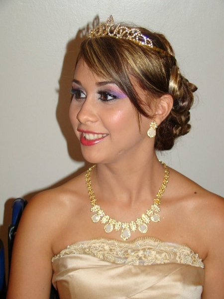 285269_2260338945049_1145694169_2728628_405800_n (450x600).jpg