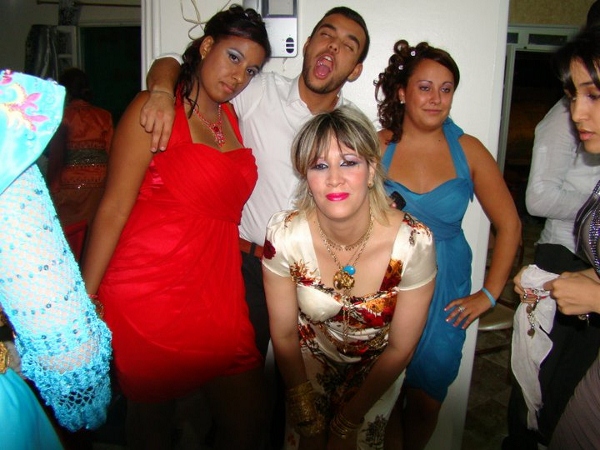 283924_2260340505088_1145694169_2728634_1882030_n (600x450).jpg