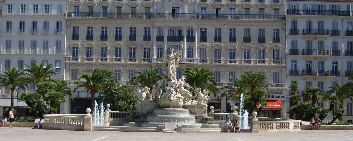 Toulon place de la liberté2.JPG