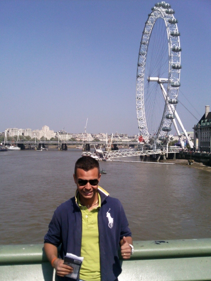 218415_2011322239787_1145694169_2424671_7877053_o (428x570).jpg